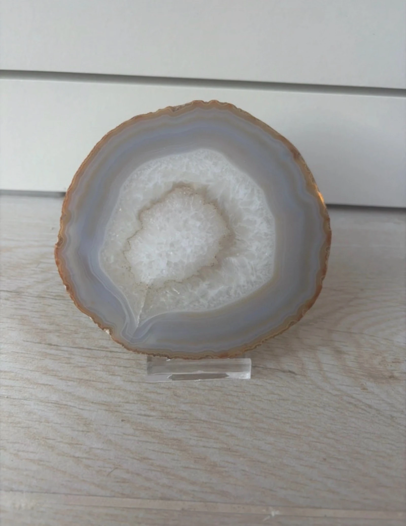 Natural banded agate with quartz druse | Decorative and collectible piece – photo 3